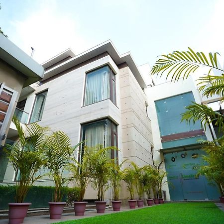 Lime Tree Hotel Sushant Lok Gurgaon Sector 29 Next To Iffco Chowk Metro Luaran gambar