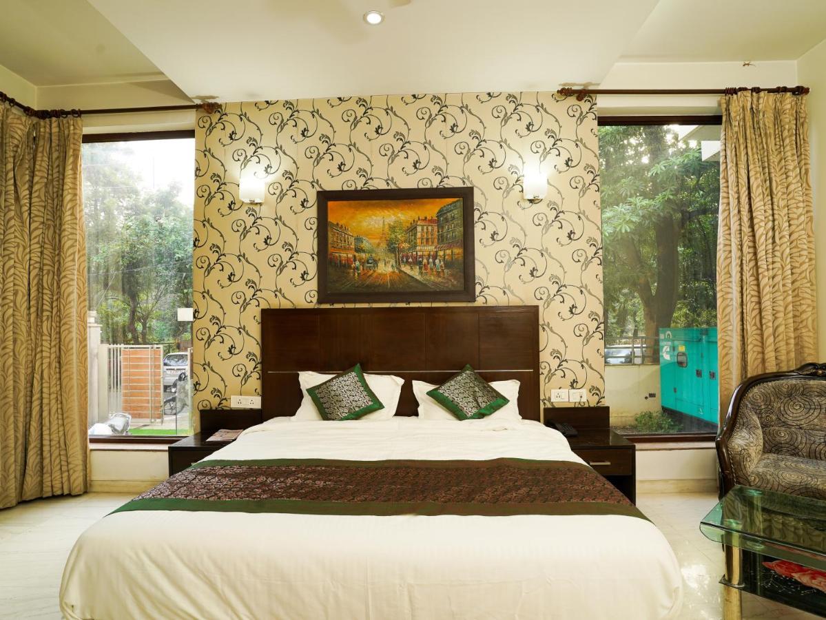 Lime Tree Hotel Sushant Lok Gurgaon Sector 29 Next To Iffco Chowk Metro Luaran gambar